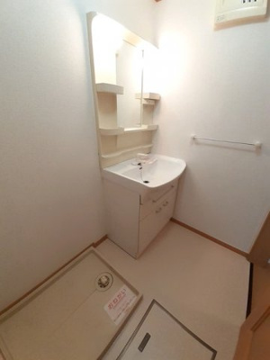 【洗面所】 | ソレアードＡ棟 | 広い洗面スペース