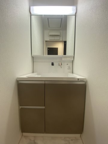 《仲介手数料無料》志木市柏町６丁目29-75(全1戸)新築一戸建てファーストタウンの独立洗面台|撮影日 2025年9月14日 13:30 晴れ