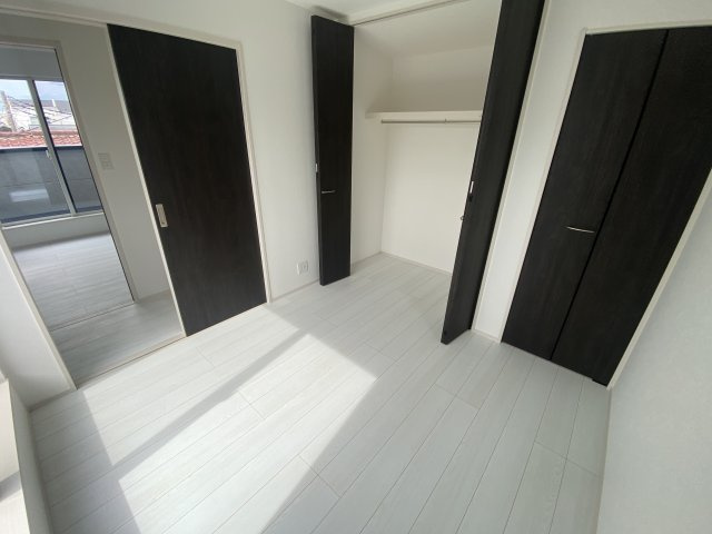 《仲介手数料無料》志木市柏町６丁目29-75(全1戸)新築一戸建てファーストタウンの洋室|撮影日 2025年9月14日 13:30 晴れ