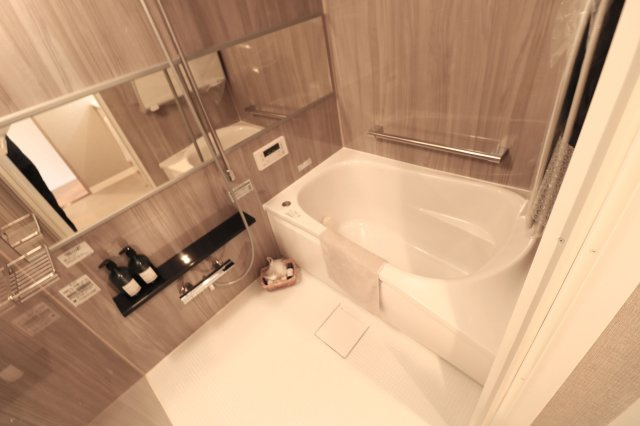 【浴室】 | ハイラークみずほ台　（ふじみ野店） | ユニットバス交換実施。落ち着きのある色合いで身体もやすらぎそうです♪