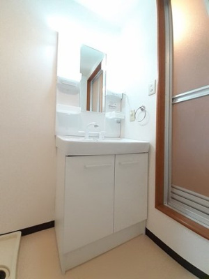 【洗面所】 | ニューシティ６６ | 忙しい朝には欠かせない洗面所です