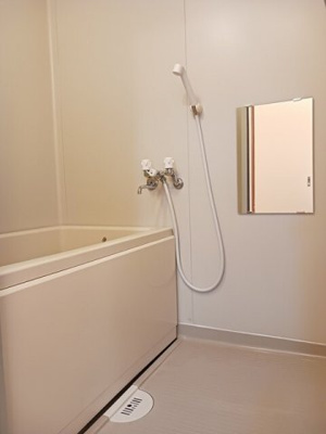 【浴室】 | ニューエルディム花水木Ｂ | コンパクトで使いやすいお風呂です