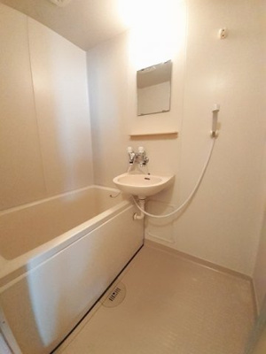 【浴室】 | エルディム内田Ｂ | 日々の暮らしに欠かせないお風呂です