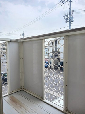 【バルコニー】 | オーキッドテラス平井 | お洗濯にも便利なバルコニー付き