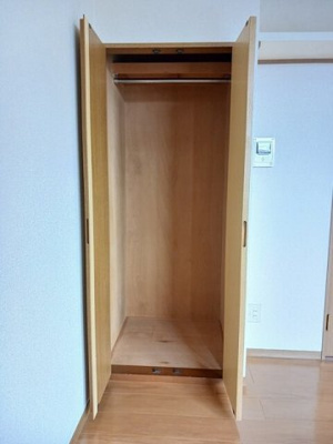 【収納】 | オーキッドテラス平井 | たっぷりとした収納スペースです