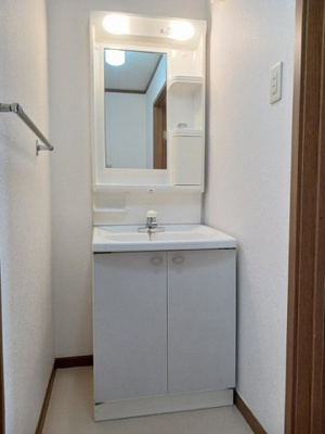 【洗面所】 | クレストール昴Ｃ | コンパクトで使いやすい洗面所