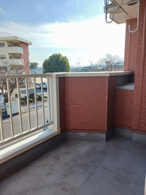 【バルコニー】 | クレストール昴Ｃ | 陽当たり良好なバルコニーです