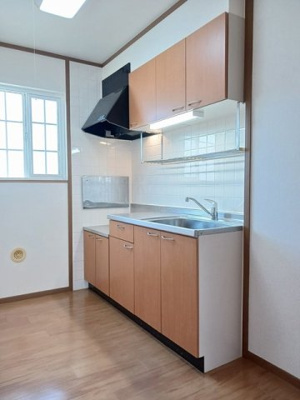 【キッチン】 | クレストール昴Ｃ | キッチンでお料理をお楽しみください