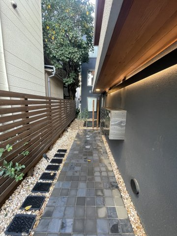 trias226のエントランス