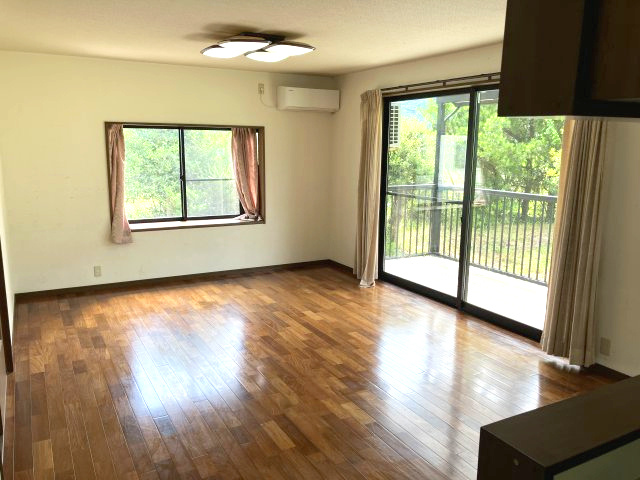 日高町殿　中古戸建　4LDK・3LDKの居間・リビング