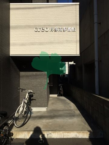 クレオ博多南2番館のエントランス