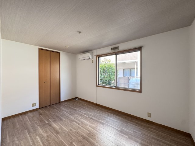 ヴィラージュ・プロバンスAの洋室