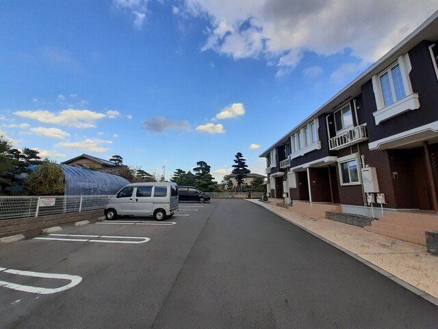 ブリッサ北の駐車場