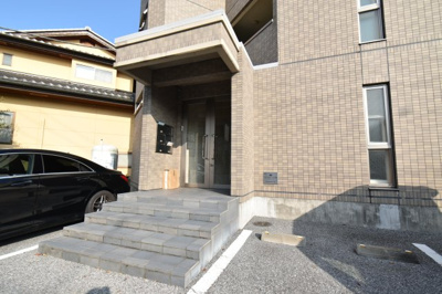 【エントランス】 | ヴィラ中今泉