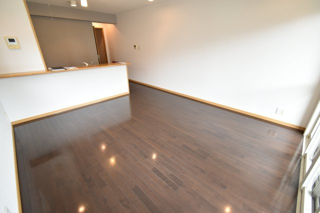 【居間・リビング】 | ヴィラ中今泉