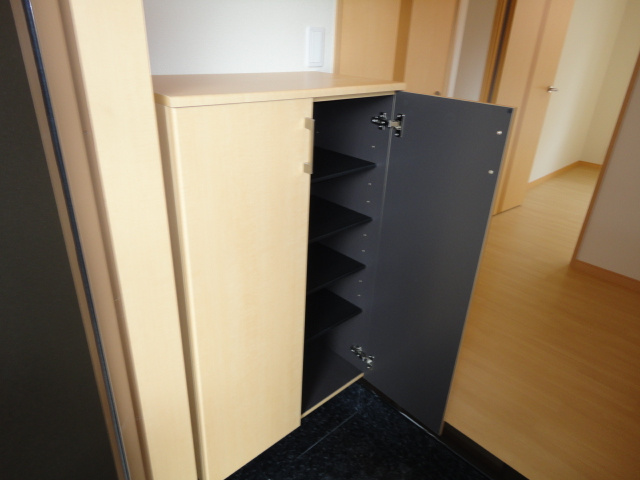 ハウスソレイユのその他|シューズボックス