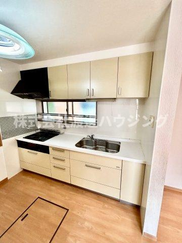 三和町2丁目戸建のキッチン