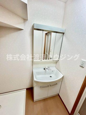 三和町2丁目戸建の洗面所