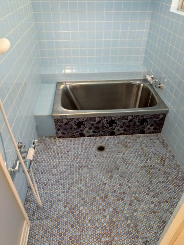 下市場町　戸建の浴室