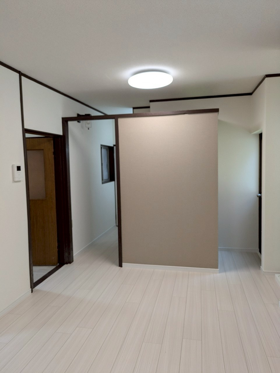 下市場町　戸建の居間・リビング