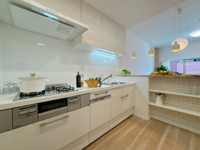 【キッチン】 | コープ東薬院☆仲介手数料無料☆ | 機能性とデザイン性を両立させた、リノベーション物件ならではの素敵なキッチン。立ってみるとそれがよく分かります♪