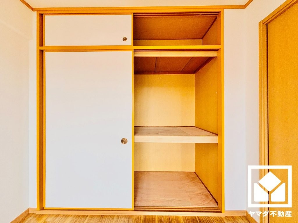 ルネ伏見東の収納