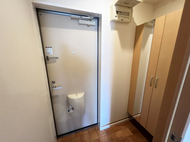 kanada A棟の玄関