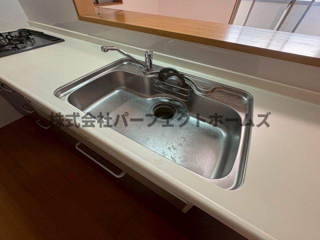 田井町戸建　賃貸のキッチン|お料理しやすいキッチンです