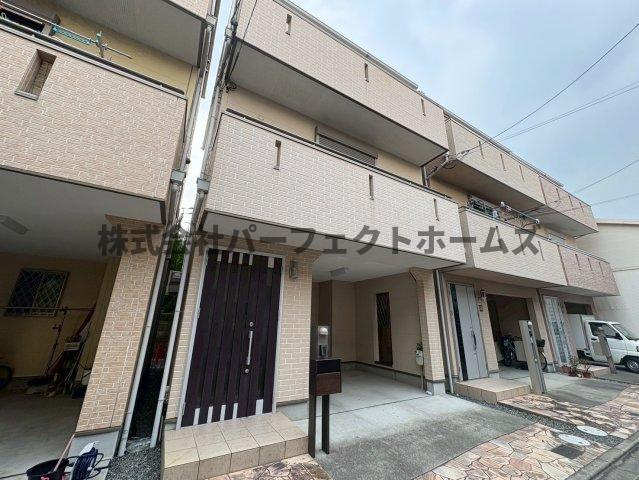 田井町戸建　賃貸のエントランス|落ち着いたエントランスです