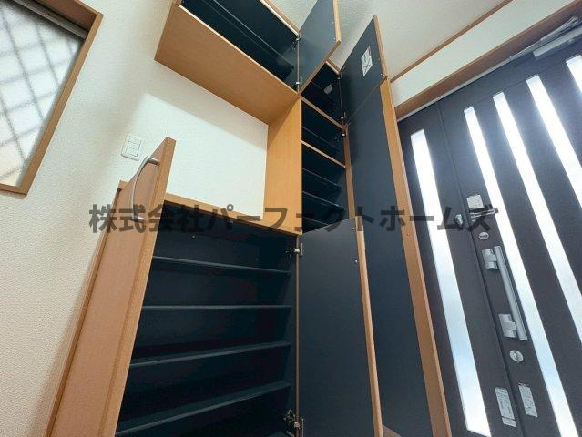 田井町戸建　賃貸の収納|ちょっとした収納スペースも充実しています