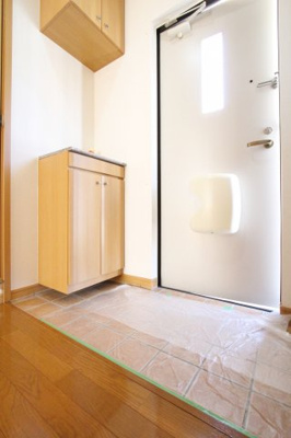 【玄関】 | コンビビアリテ | 参考写真（同物件別部屋）