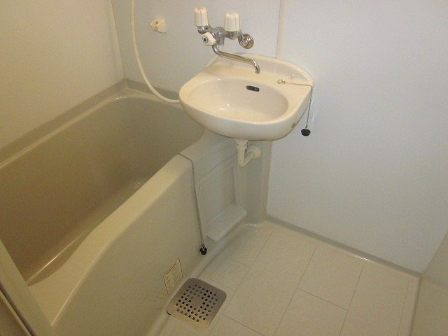 レオパレス豊の浴室