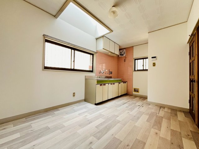 野田通貸家の居間・リビング