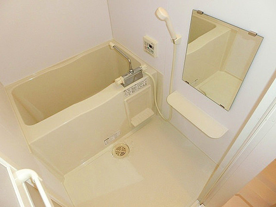 ビリオン日暮の浴室