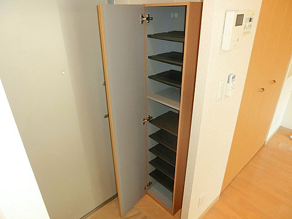 ビリオン日暮の収納