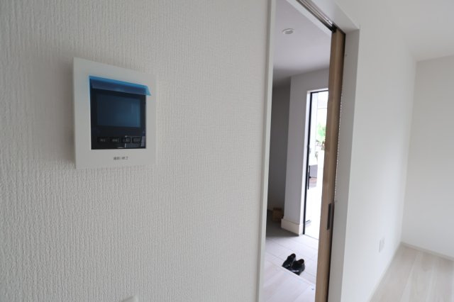 【セキュリティ】 | 《仲介手数料無料》久喜市本町６丁目4-9(2号棟)新築一戸建てLIGARE | 撮影日 2025年10月4日 12:50 曇り