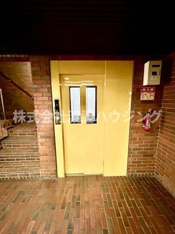 内田ロイヤルハイツのその他共用部分|エレベーターで安心
