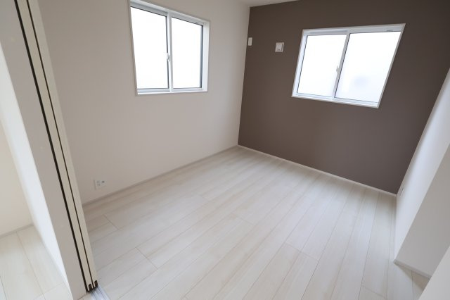 【洋室】 | 《仲介手数料無料》久喜市吉羽３丁目24-13(全1戸)新築一戸建てブルーミングガーデン | 撮影日 2025年11月6日 12:15 曇り