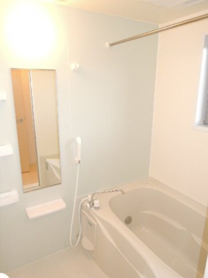 【浴室】 | メゾン・ド・エスポワール | きれいなお風呂です