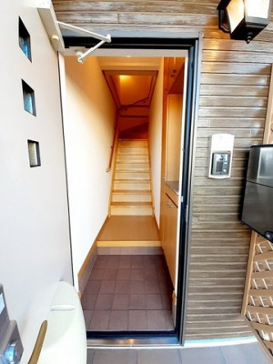 【玄関】 | ベルローズ・Ⅰ | ゆったりとした玄関です