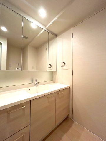 中古マンション　ダイアパレス長野鶴賀の独立洗面台