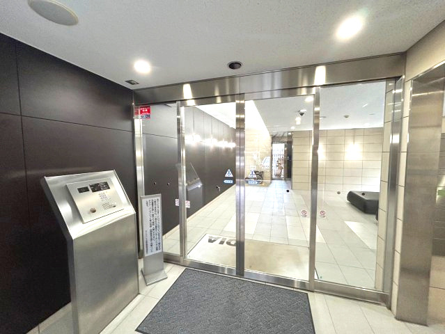 中古マンション　ダイアパレス長野鶴賀のエントランス