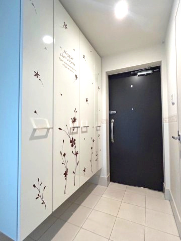 中古マンション　ダイアパレス長野鶴賀の玄関