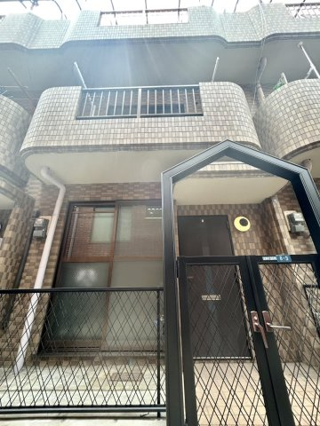 神戸市東灘区北青木３丁目の中古テラスハウス