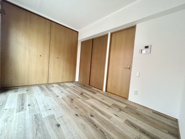 神戸市東灘区北青木３丁目の中古テラスハウスの洋室|３F部分の洋室です。