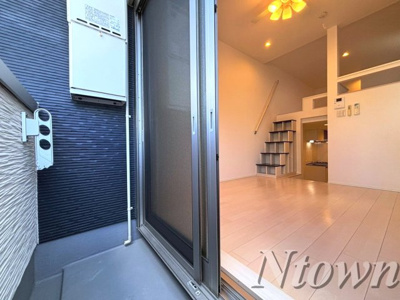 【バルコニー】 | アミティエフレール神明町 | 外からの目が気にならないバルコニーで洗濯物が干せます