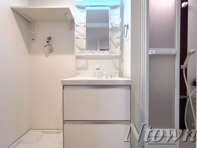 【独立洗面台】 | アミティエフレール神明町 | 独立洗面台あり、毎朝おしゃれに忙しい女性の方におすすめです