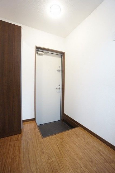 【玄関】 | サンバレー清川 | 別号室の写真になります。現況優先。