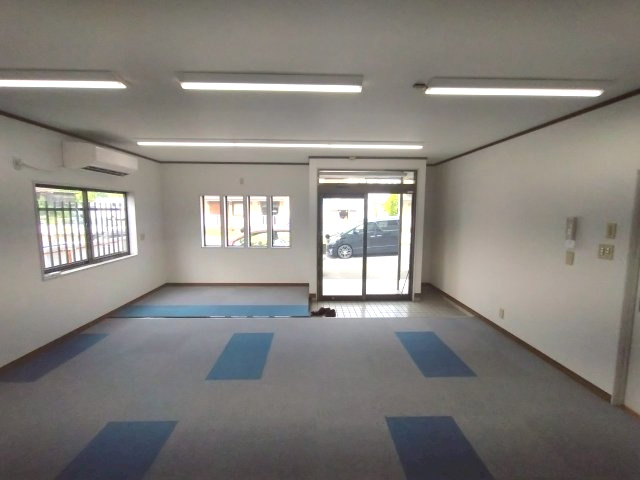 細川町柴田様貸事務所の内装