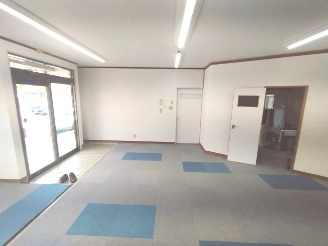 細川町柴田様貸事務所の内装